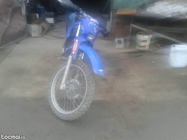 Yamaha yz 125, 2002