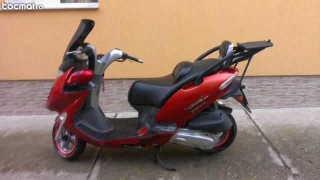 Kymco Grand Dink 250 , 2005