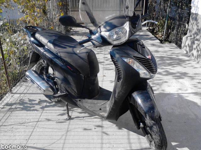 Honda Shs 150 cm