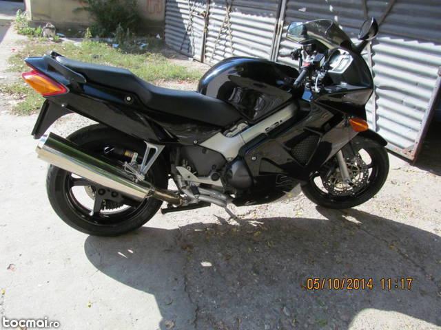 Honda Vfr 800 i