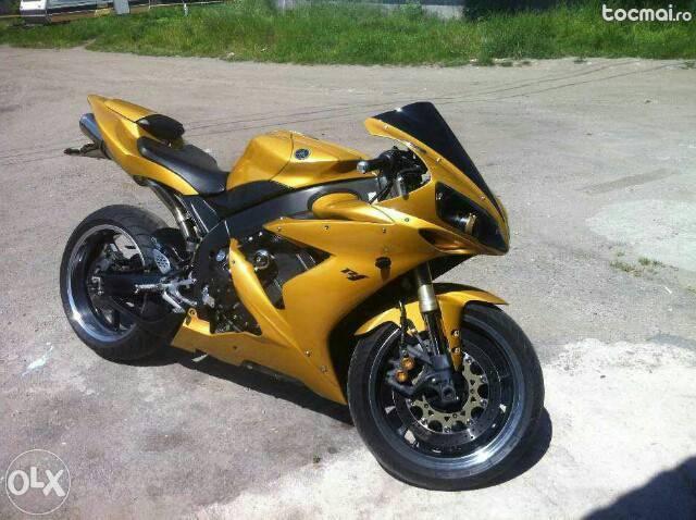 yamaha r 1