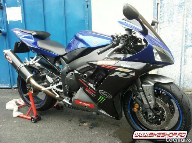 Yamaha R1 an 2003