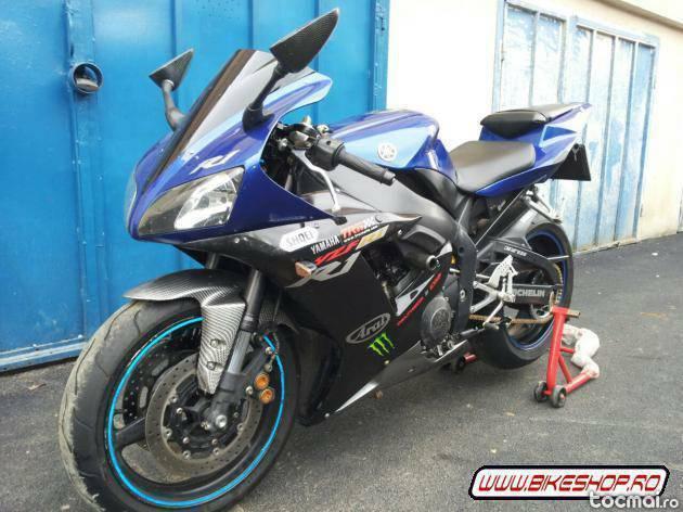 Yamaha R1 an 2003