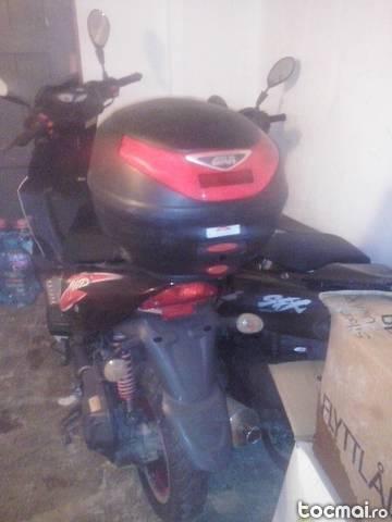 Honda sfx 2 timpi 49 an 2000 , TMS 4 timpi 49 an 2008