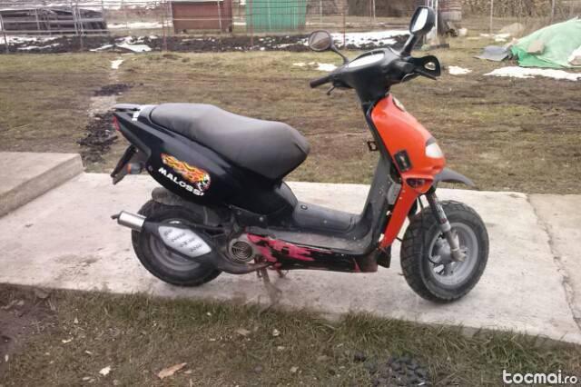 Aprilia moped, 2003