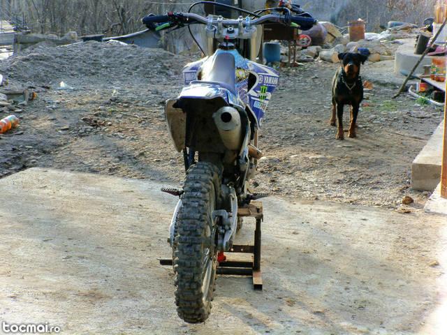 Yamaha YZF400, 2001