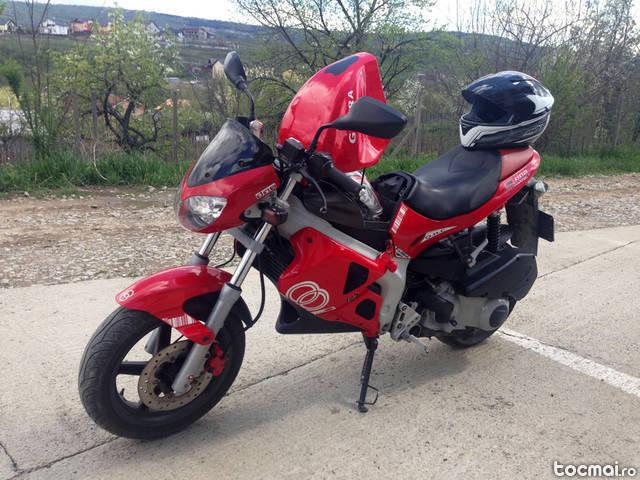 Gilera DNA 125 cmc, impecabila.