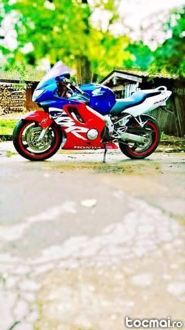 Honda cbr f4, 2000