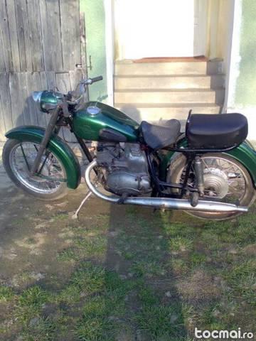 motocicleta ij 56