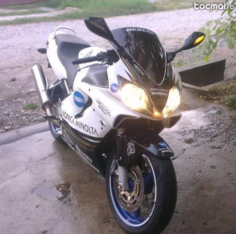 Honda cbr f4i, 2002