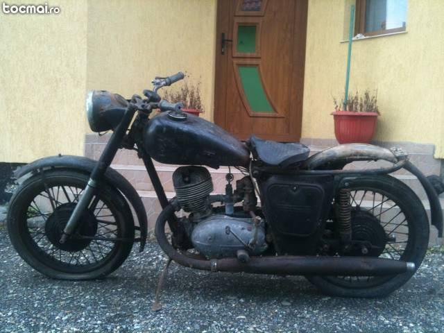 Motocicleta de epoca '56