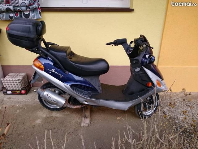 scuter kymco sh