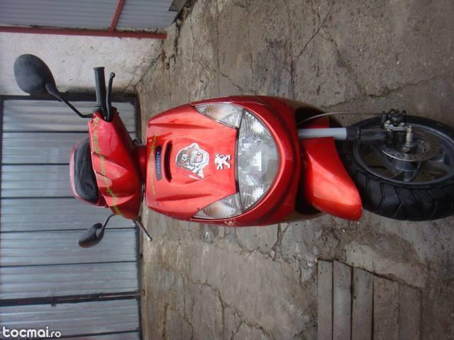 scuter peugeot 100cc