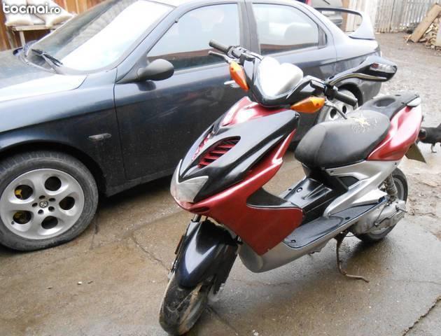 Yamaha Aerox, 2005