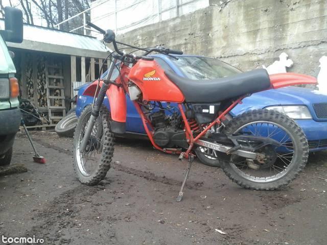 Motocicleta honda, 2005
