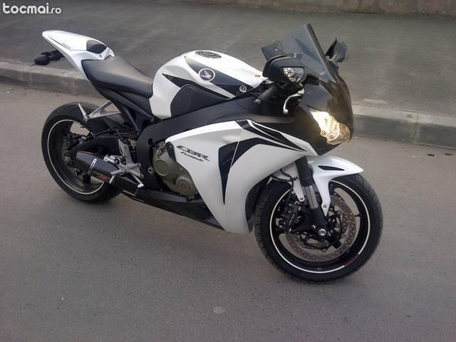 Honda Fireblade 1000RR, 2008