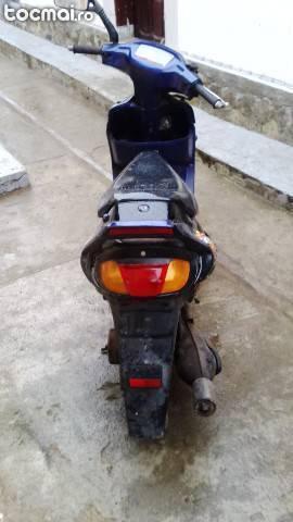 scuter suzuki A142 neimatriculat