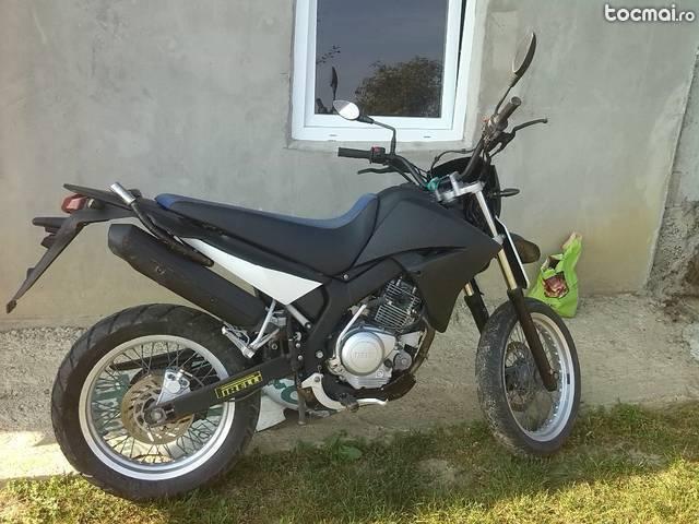 Yamaha xt 125, 2007