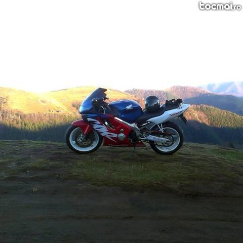 Honda cbr 600 f4