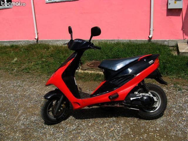 Suzuki AP50, 1998