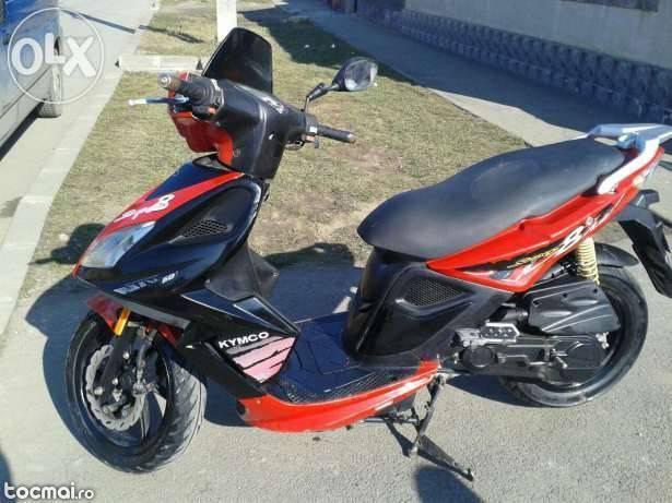 kymco scuter aproape nou