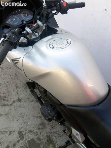 Honda cbf600s 600cc an2004 76cp 17017km