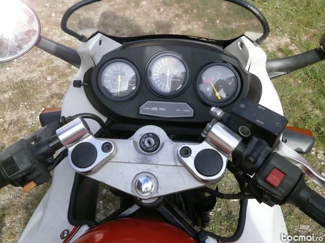 motocicleta suzuki gsx 600 f