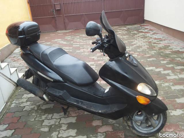 Yamaha skyliner, 2000