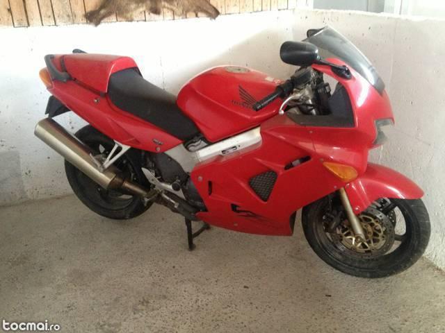 Honda Vfr800, 2002