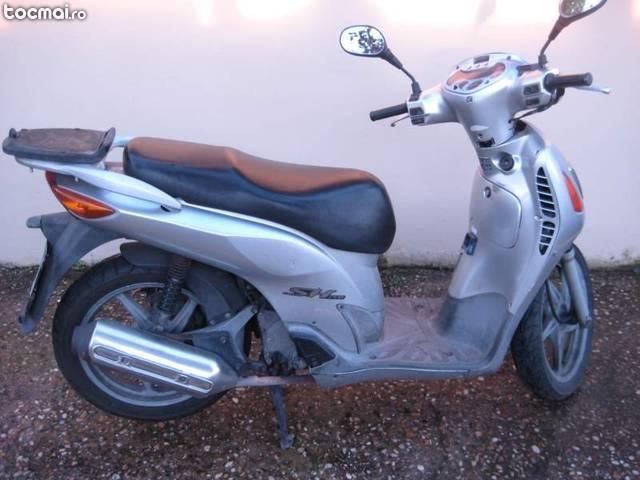 Dezmemebrez honda sh 150