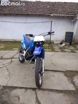 Suzuki DR 650 RS cros
