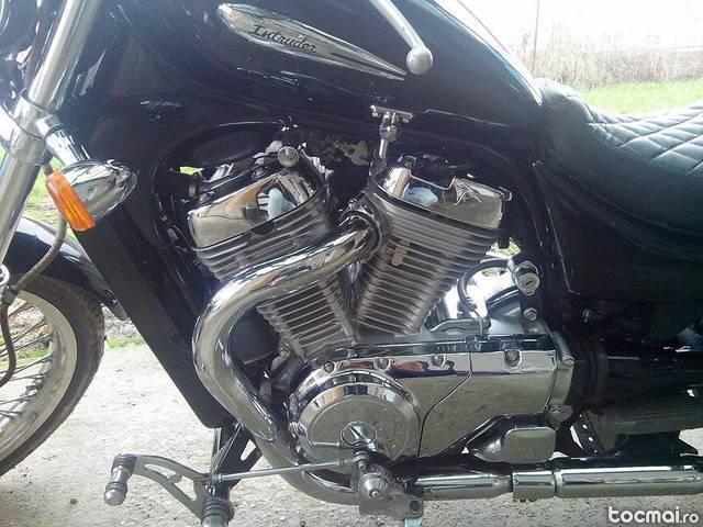 Suzuki Intruder 600