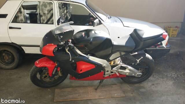 Aprilia rsv 1000mile, 2000