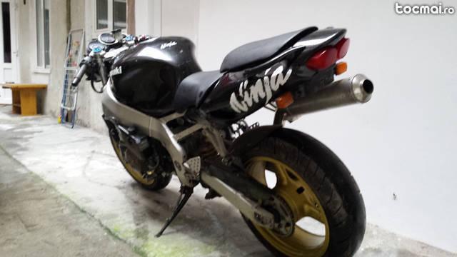 Kawasaki zx9r ninja, 1999, 156cp