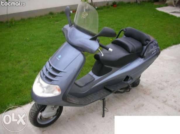 Piaggio Hexagon GT 250, 1998