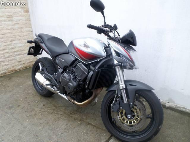 Honda hornet 600cc an2010 101cp 24500km