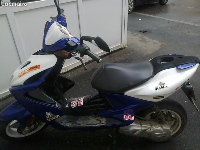 Yamaha AEROX, 2004