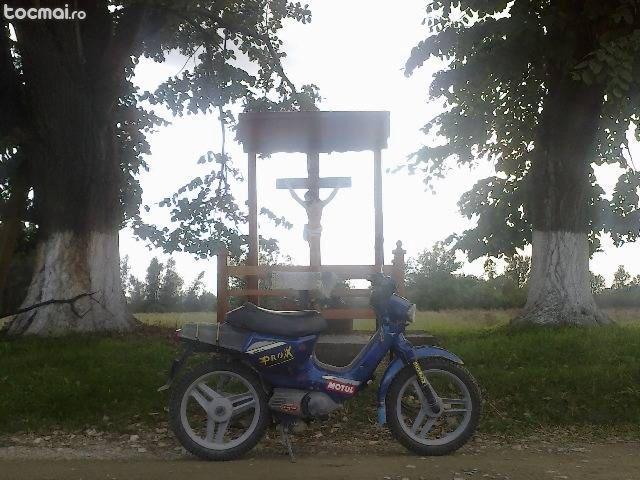 Honda Albastru, 1992