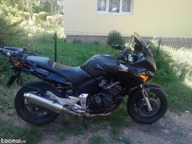 Honda cbf 600