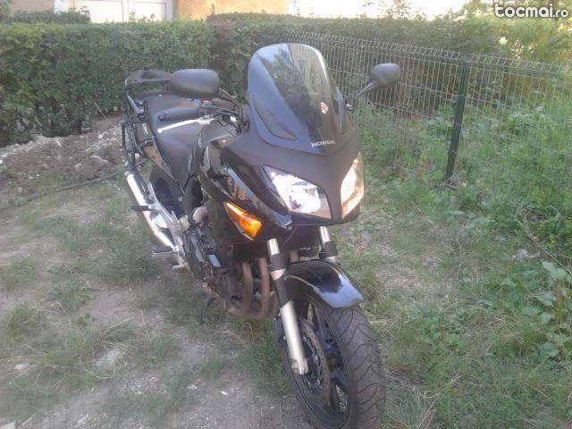Honda cbf 600