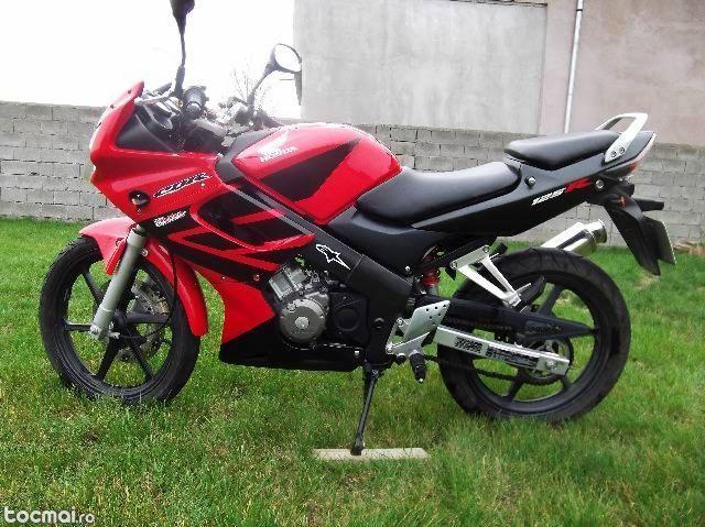 Honda CBR 125, 2004