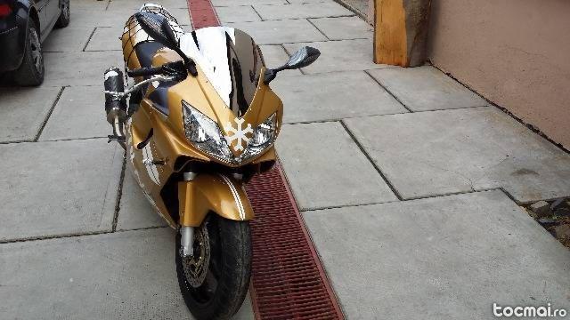 Honda cbr 600 f4