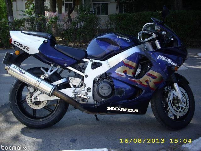 Honda cbr900rr sc33- 1999