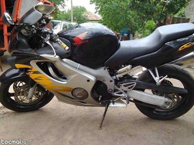 Honda cbr f4, 2000