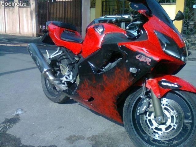 Honda cbr f4i, 2002