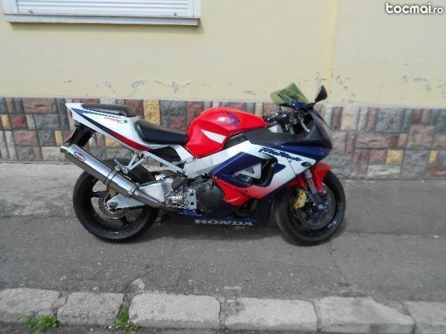 Honda CBR Fireblade929