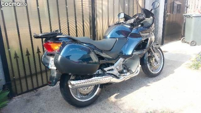 Honda Deauville NT 650 din 2000