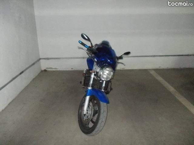 Honda hornet, 2003