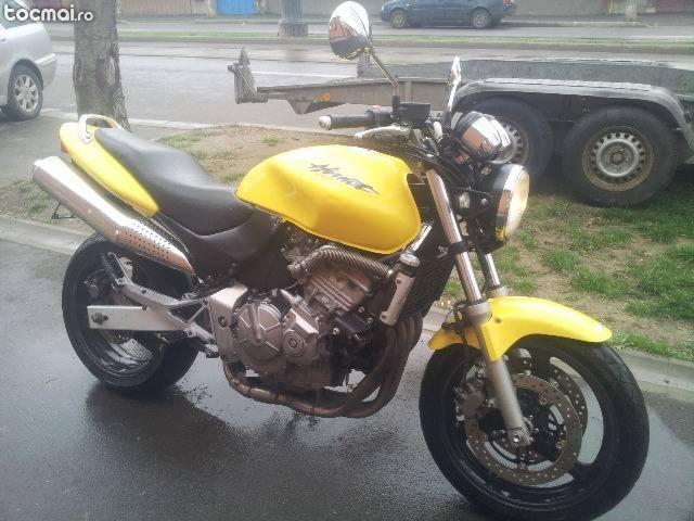 Honda Hornet 600, 2001