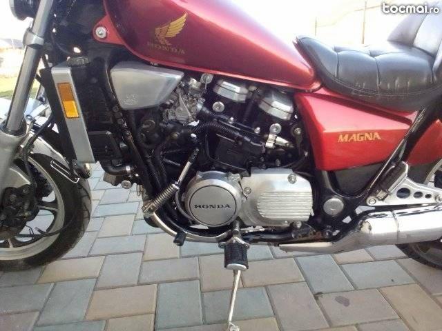 Honda magna vf 700